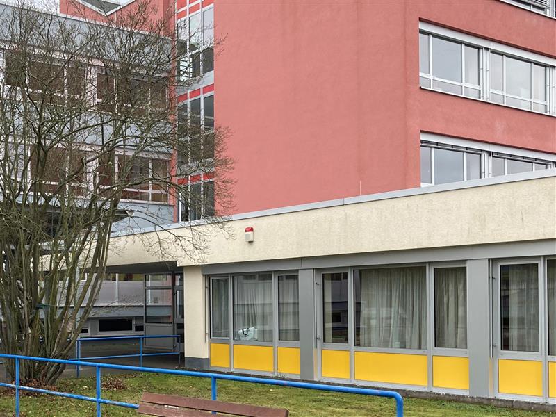 Seiteneingang neu